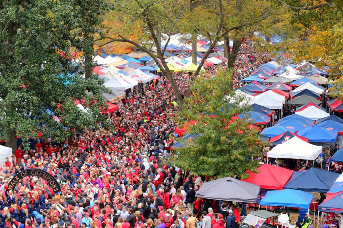 Tailgatng-at-Ole-Miss